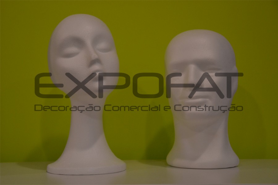 Cabeça em esferovite