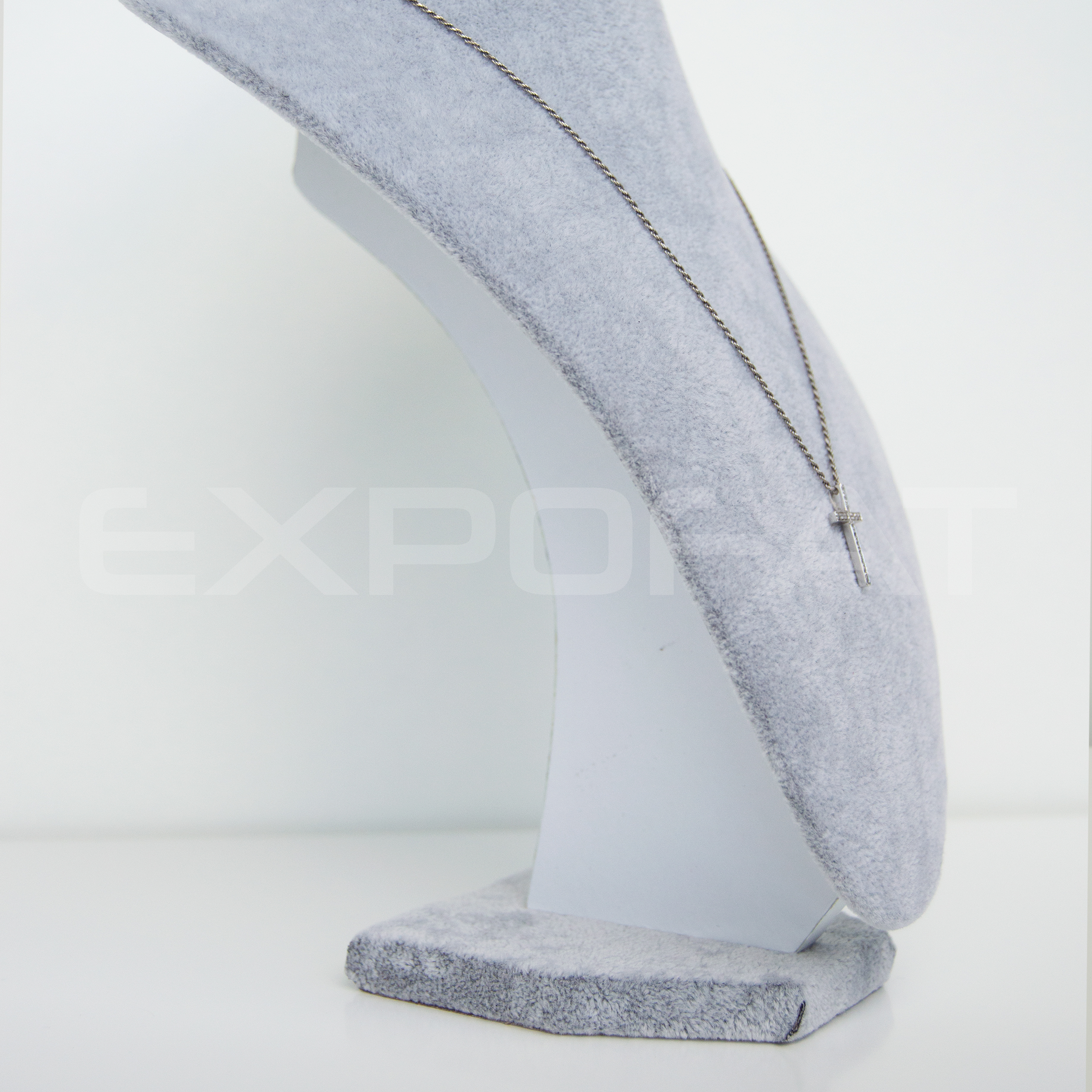Busto em veludo cinza