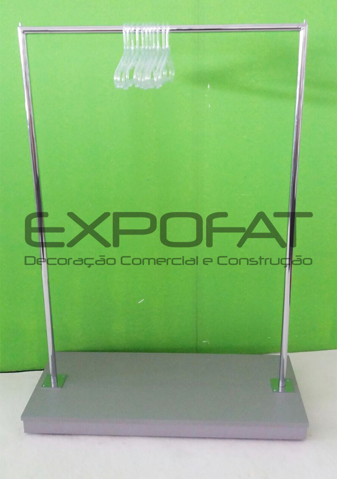 Expositor simples com base em melamina