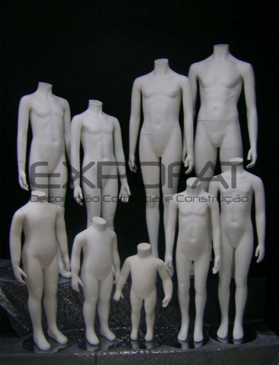 Manequins de criança sem cabeça