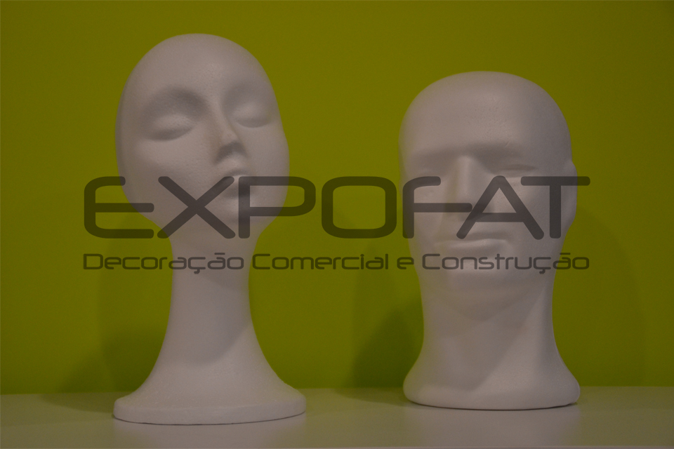 Cabeça em esferovite