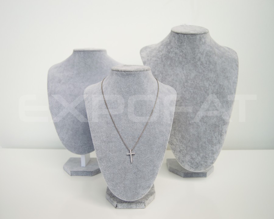 Busto em veludo cinza